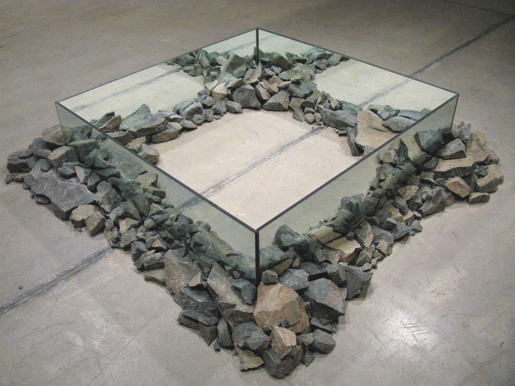 Robert Smithson, Rocks and Mirror Square 1969-71