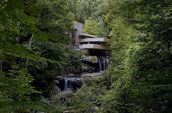 Frank Lloyd Wright, Falling water, 1935.