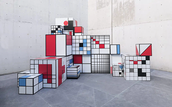 Julieta Aranda, As the Ground Becomes Exposed, 2016